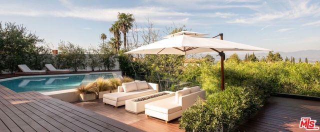 3380 Scadlock Lane, Sherman Oaks, CA 91403