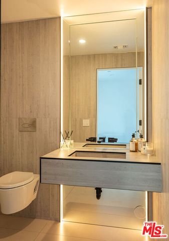 3380 Scadlock Lane, Sherman Oaks, CA 91403