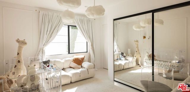 3380 Scadlock Lane, Sherman Oaks, CA 91403