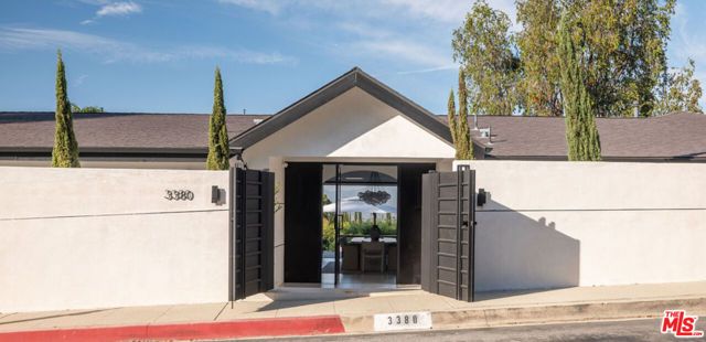 3380 Scadlock Lane, Sherman Oaks, CA 91403