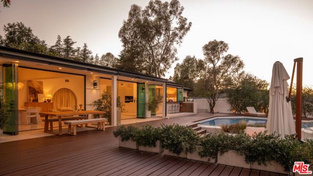 3380 Scadlock Lane, Sherman Oaks, CA 91403