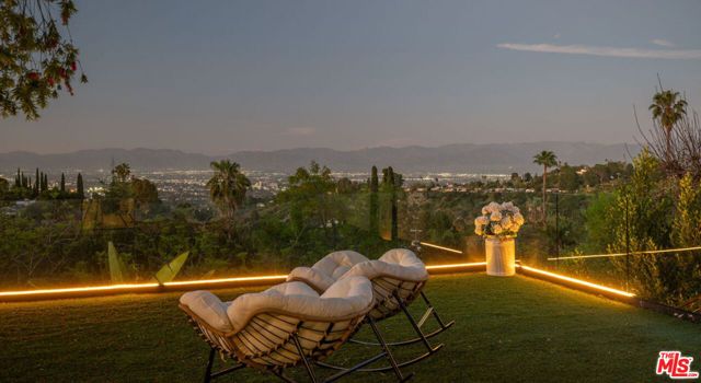 3380 Scadlock Lane, Sherman Oaks, CA 91403