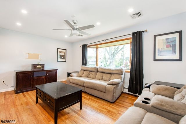 17 Cole Rd, Fairfield Twp., NJ 07004