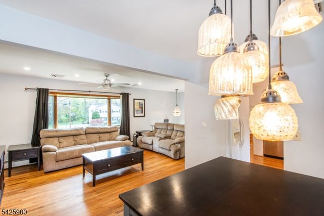 17 Cole Rd, Fairfield Twp., NJ 07004