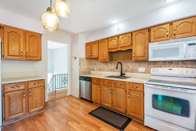 17 Cole Rd, Fairfield Twp., NJ 07004