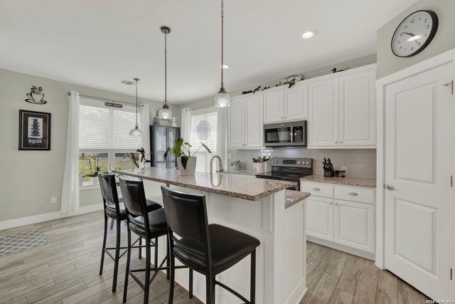 1720 ROCKY RIDGE LOOP, Canyon Lake, TX 78133