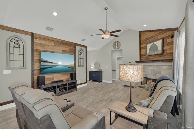 1720 ROCKY RIDGE LOOP, Canyon Lake, TX 78133