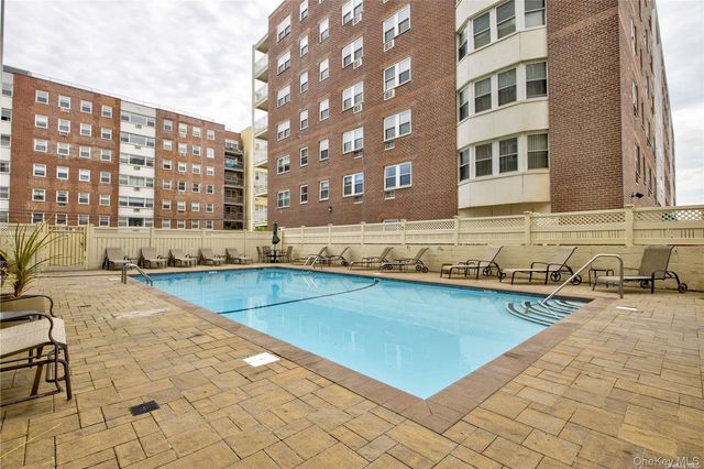 740 E Broadway 6k, Long Beach, NY 11561