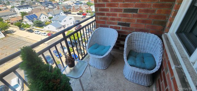 740 E Broadway 6k, Long Beach, NY 11561