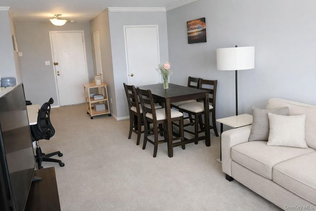 740 E Broadway 6k, Long Beach, NY 11561