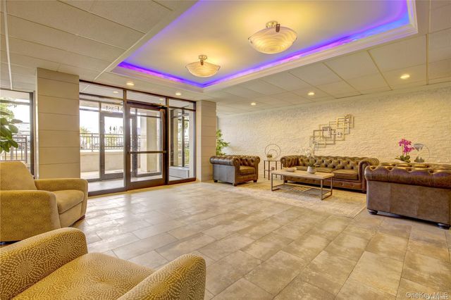 740 E Broadway 6k, Long Beach, NY 11561