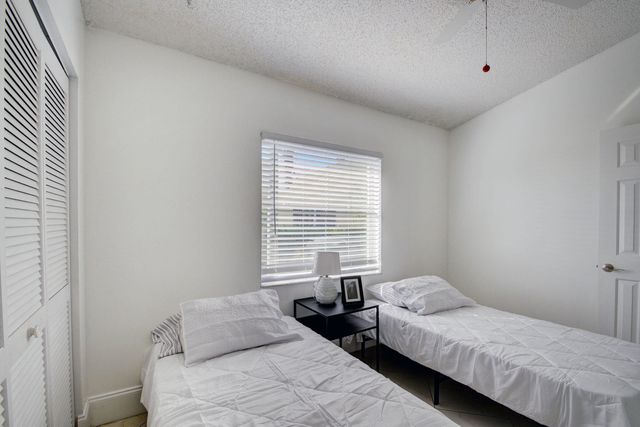 2519 Country Golf Drive, Wellington, FL 33414