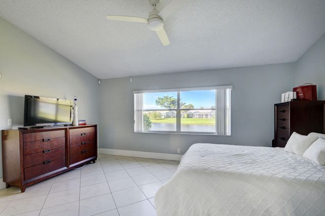 2519 Country Golf Drive, Wellington, FL 33414