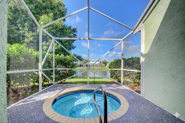 2519 Country Golf Drive, Wellington, FL 33414