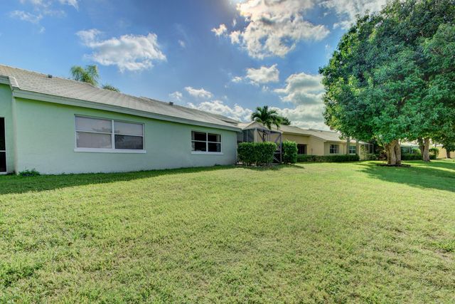 2519 Country Golf Drive, Wellington, FL 33414