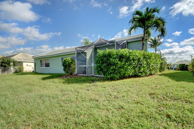 2519 Country Golf Drive, Wellington, FL 33414