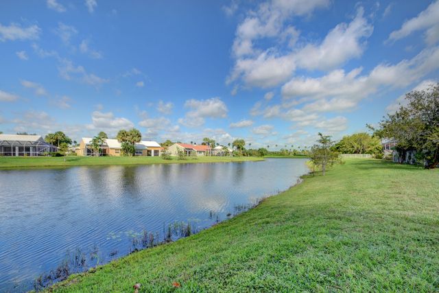 2519 Country Golf Drive, Wellington, FL 33414