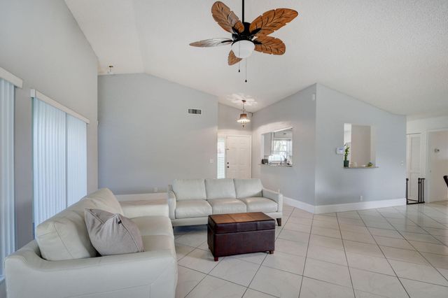 2519 Country Golf Drive, Wellington, FL 33414