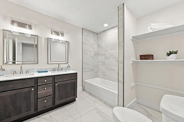702 LINDBERG Drive, Council Bluffs, IA 51503