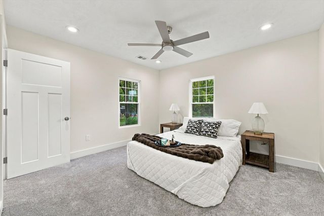 702 LINDBERG Drive, Council Bluffs, IA 51503