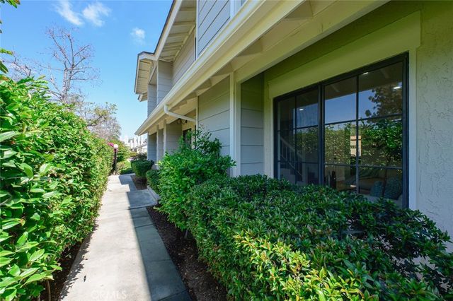 1700 W Cerritos 206, Anaheim, CA 92804