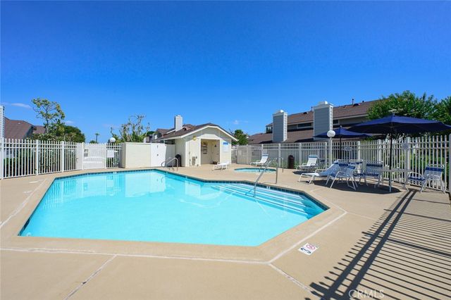 1700 W Cerritos 206, Anaheim, CA 92804