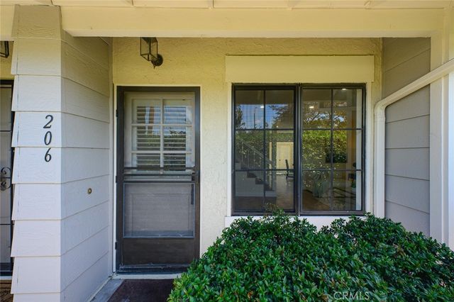 1700 W Cerritos 206, Anaheim, CA 92804