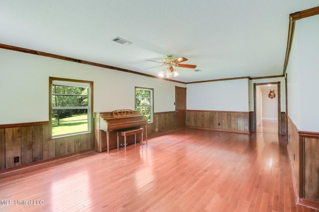 24 Sadie Lee Road, Perkinston, MS 39573