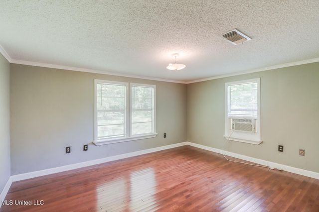 24 Sadie Lee Road, Perkinston, MS 39573