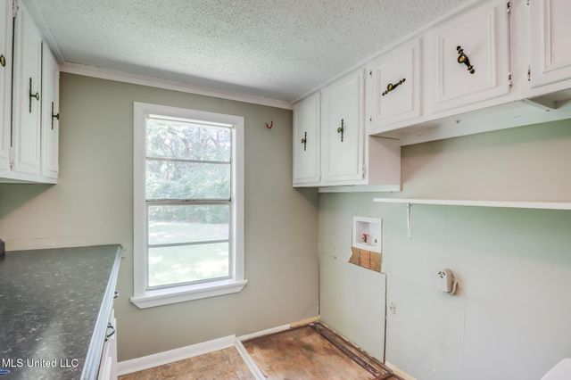 24 Sadie Lee Road, Perkinston, MS 39573