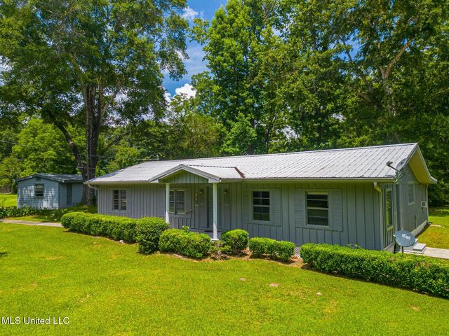 24 Sadie Lee Road, Perkinston, MS 39573