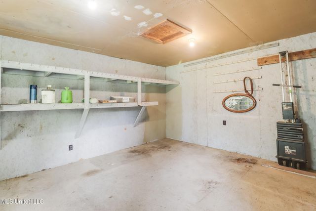 24 Sadie Lee Road, Perkinston, MS 39573