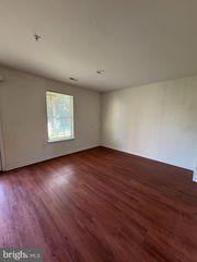 814 SUSAN CIR, North Wales, PA 19454