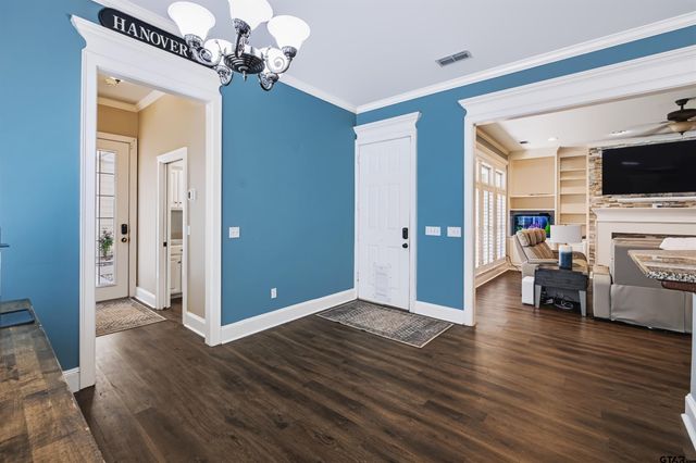 3921 Hanover Place, Tyler, TX 75701