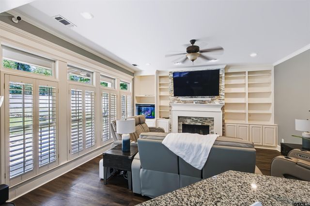 3921 Hanover Place, Tyler, TX 75701