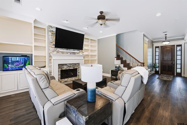 3921 Hanover Place, Tyler, TX 75701