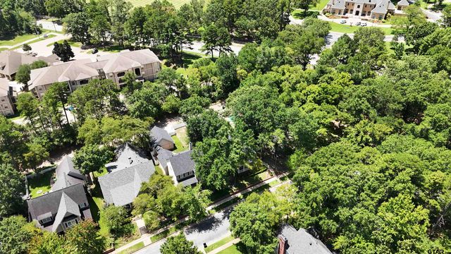 3921 Hanover Place, Tyler, TX 75701