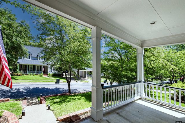 3921 Hanover Place, Tyler, TX 75701