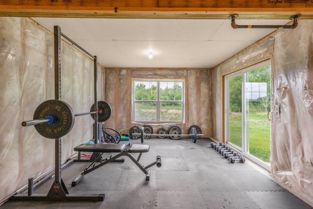 6531 102nd Avenue N, Brooklyn Park, MN 55445