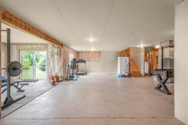 6531 102nd Avenue N, Brooklyn Park, MN 55445