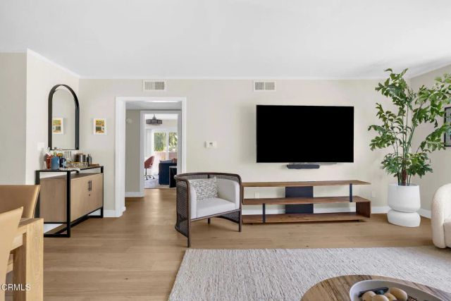 3762 Hughes Avenue 105, Los Angeles, CA 90034