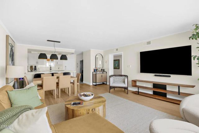 3762 Hughes Avenue 105, Los Angeles, CA 90034