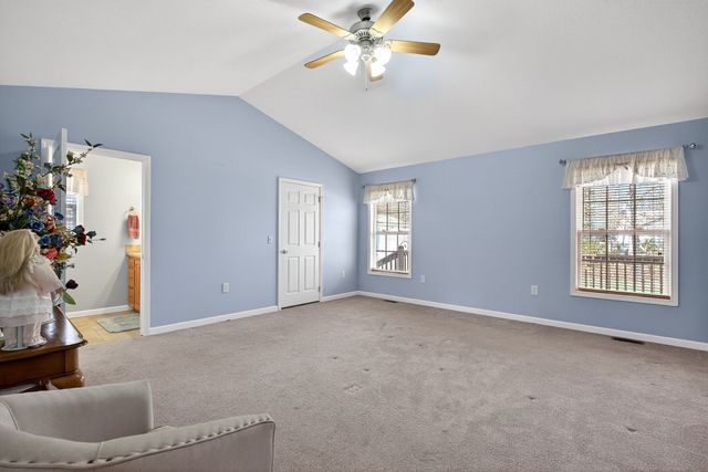 1017 Iroquois Ln, Crossville, TN 38572