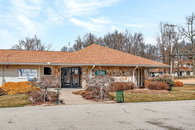 1017 Iroquois Ln, Crossville, TN 38572