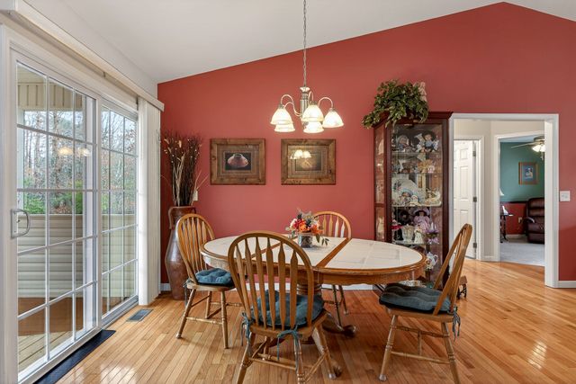 1017 Iroquois Ln, Crossville, TN 38572