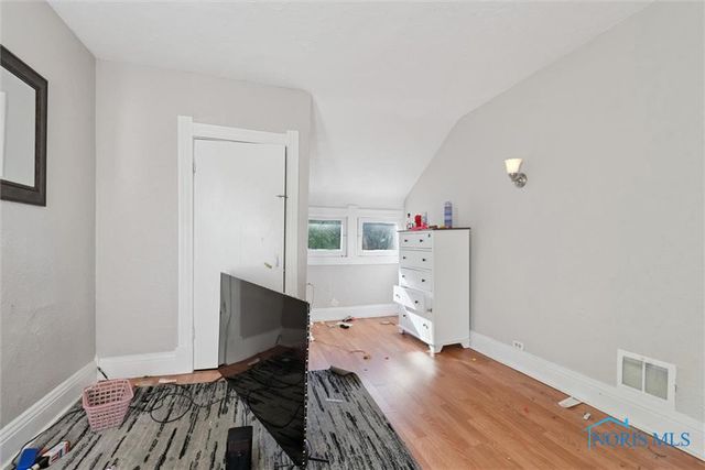 2144 Hawthorne Street, Toledo, OH 43606