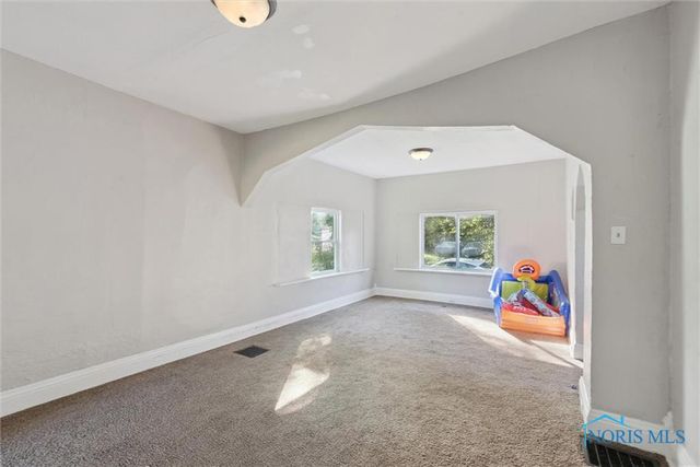 2144 Hawthorne Street, Toledo, OH 43606