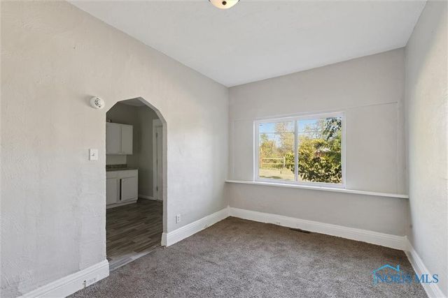 2144 Hawthorne Street, Toledo, OH 43606