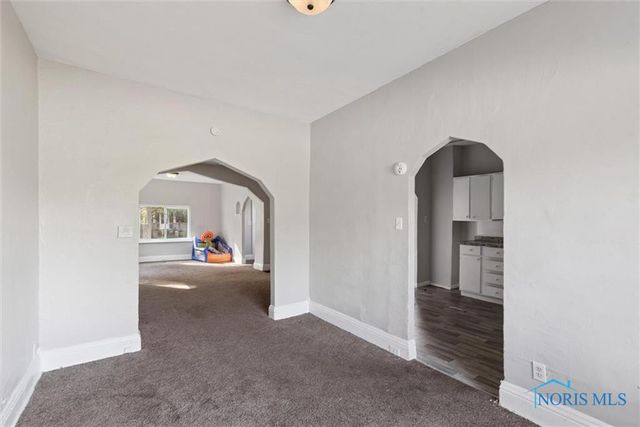 2144 Hawthorne Street, Toledo, OH 43606