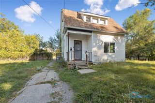 2144 Hawthorne Street, Toledo, OH 43606
